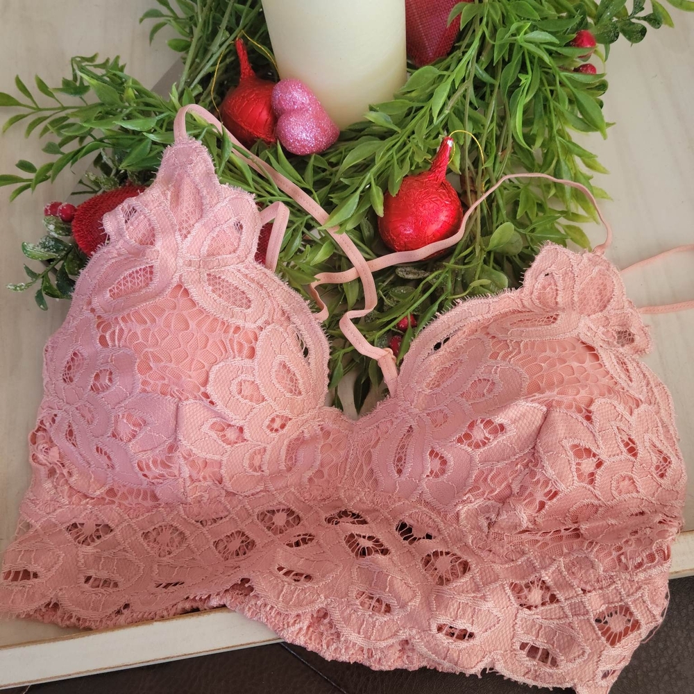 Zenana Outfitters Blush Lace Bralette